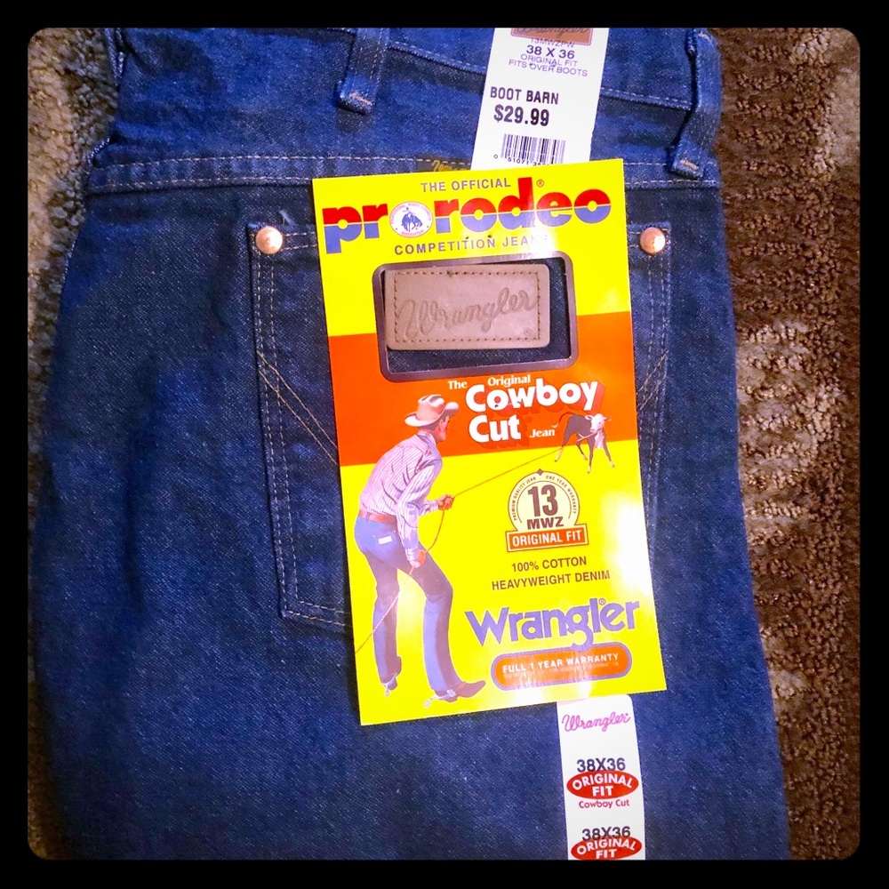 Men’s Wrangler jeans size 38x36 new